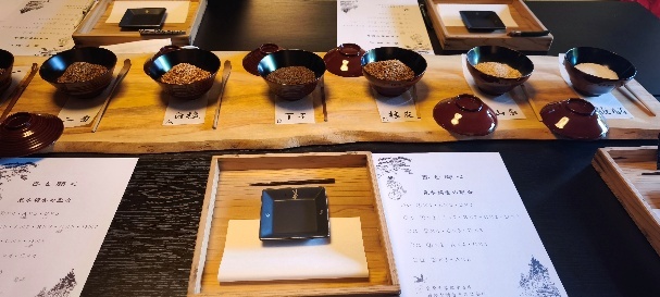 忍びの里の寺で香袋作り体験