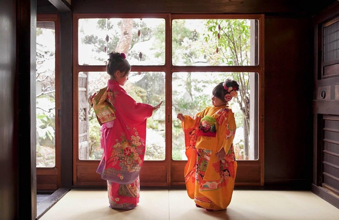 近江商人の大邸宅でご令嬢＆若旦那に変身しよう！ ～子供着物着付け体験～