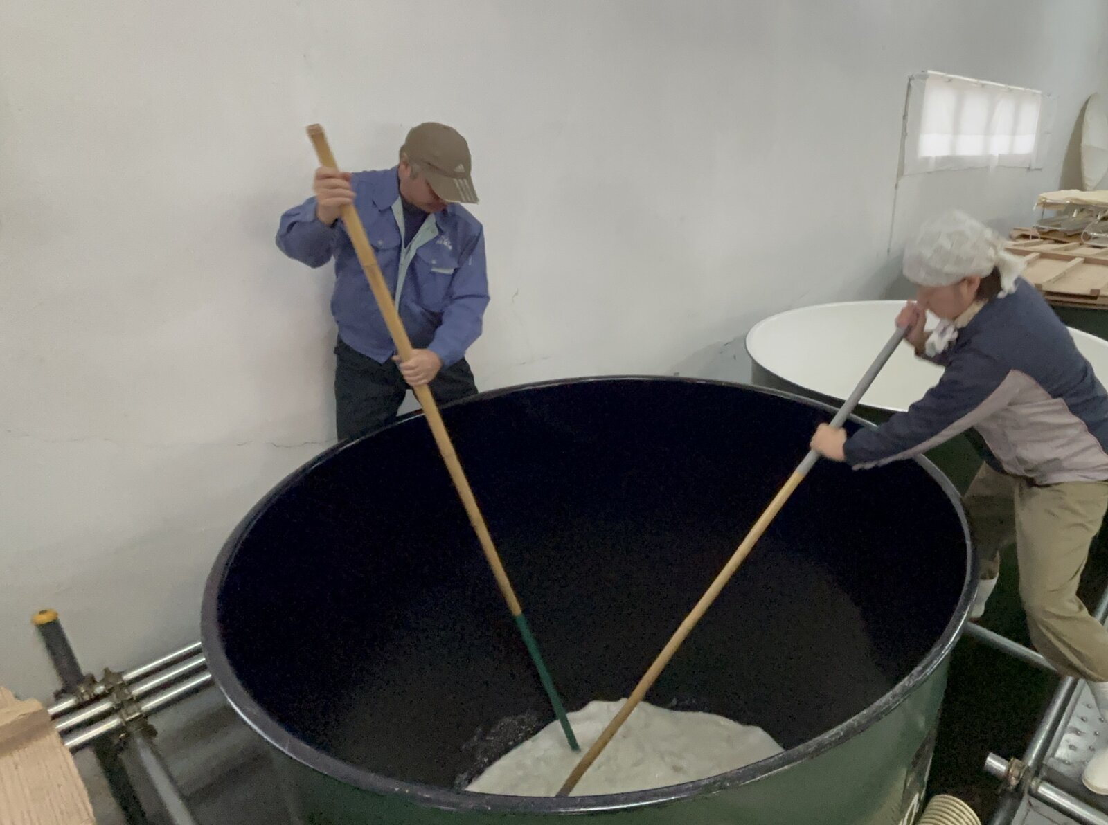 名だたる銘水処、日本遺産の”かばた”に構える日本酒と ウイスキーの蔵元体験とシガリズム体験